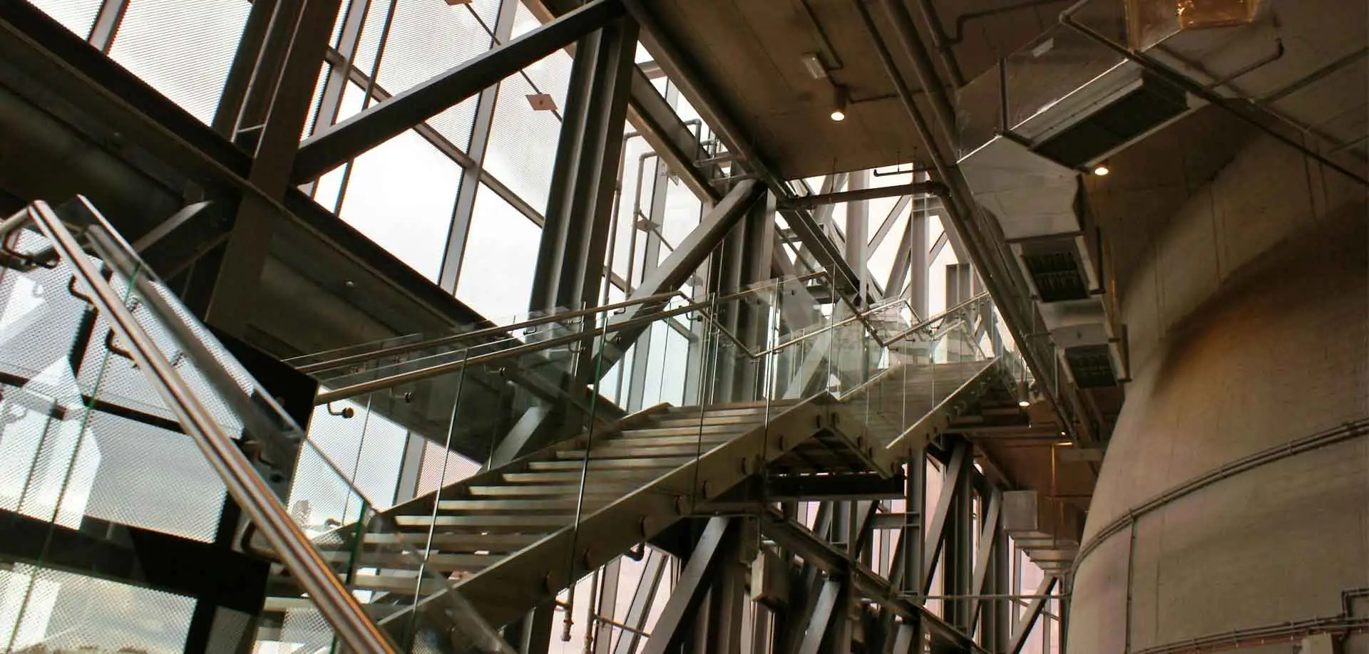 SERVING VARIOUS INDUSTRIES WITH HIGH-QUALITY STEEL PRODUCTS SOLUTIONS
