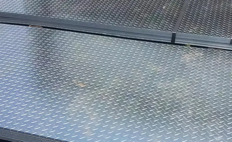 Precision Under Pressure: HXH STEEL’s Millimeter-Level Wall Thickness Control for Seamless Pipes